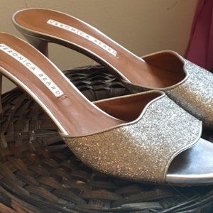 Veronica Beard heels size 38 / 7.5 silver sparkle glitter